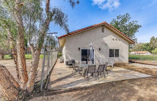 Peaceful Riverside Home with Patio, 7 Mi to Downtown - Foto 19