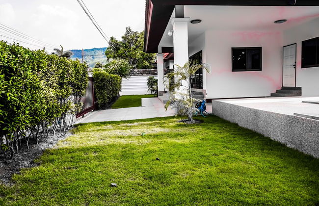 Family Villa Iona with Private Pool - Photo 43