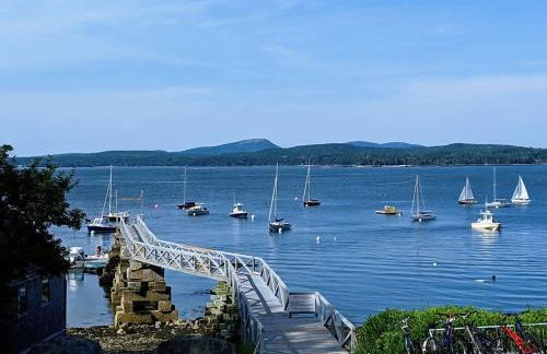 Pine and Sea Beach Retreat - Photo 39