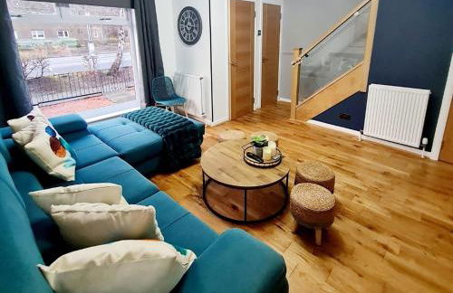 Bright 3BR walking distance to town - FREE parking - Foto 8