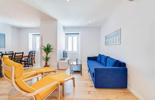 Cozy Coastal Getaway 3BR Apartment in Estoril - Foto 1