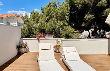 Beachfront, pool, air conditioning, 3 bedrooms, sea view - Photo 56