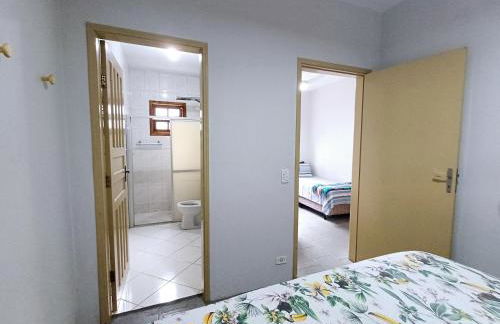 Casa Temporada Ubatuba perto da praia, check-in e out flexíveis com 5 vagas na garagem, wifi, churrasqueira - Foto 30