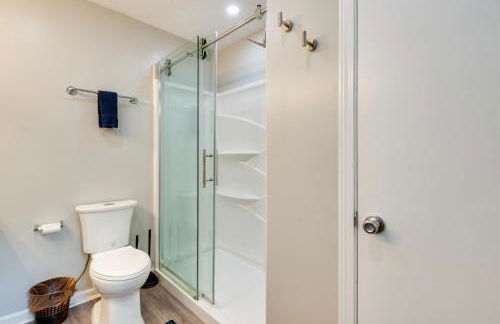 Family Home with Yard - 25 Mi to Downtown Atlanta! - Foto 21