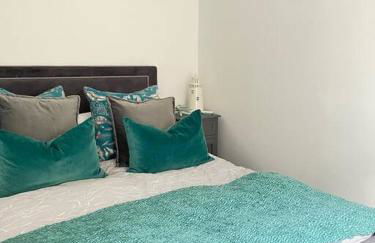 Contemporary 3-Bedroom Home with Stunning Views - Foto 29