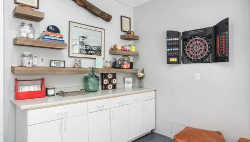 Lakefront Luxury with Private Beach, Sleeps 14 - Foto 3