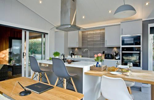 Nyland Lodge - Hot Tub - Fireplace - Free Parking & WiFi - Foto 15