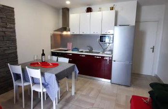 Apartments SUHO Komiza - Photo 24