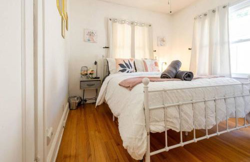 Charming Modern Farmhouse Retreat - Foto 20