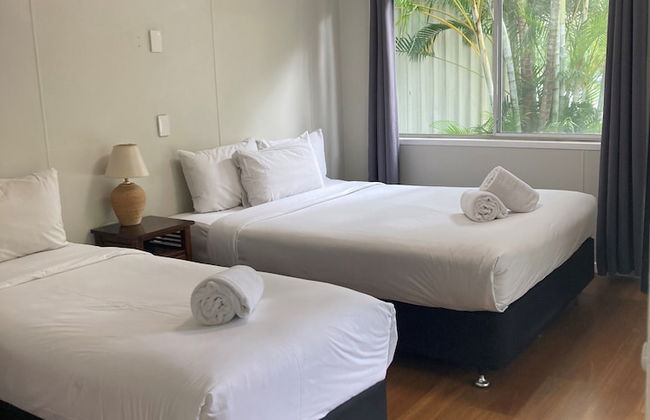 Bush Village Holiday Cabins - Photo 19