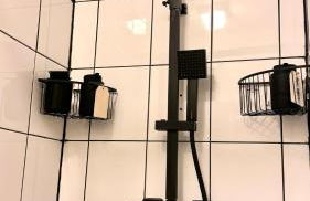 Free Parking! Kingston Studio, ideal for professionals relocators and leisure stays, near Kingston Station and Shopping Centre - Foto 7