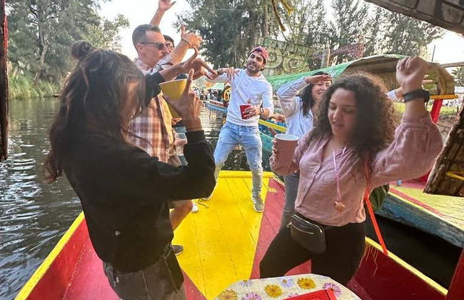 Paseo en barco por Xochimilco - Foto 2