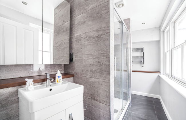 Prime Location Central London - Photo 26