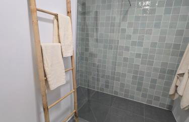 Ficus Suites - Photo 39