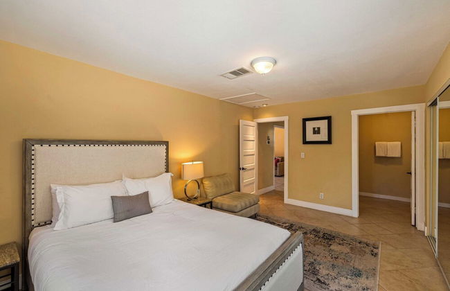 Dandelion by Avantstay Pool, 0.2mi to Downtown! - Foto 20