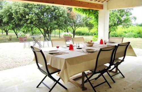 Élégance et simplicité au cœur des vignes - Foto 8