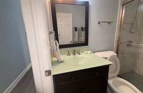 Redfish - Updated & Roomy 1.5 Mi to Beach Full Kitchen W&D - Foto 19