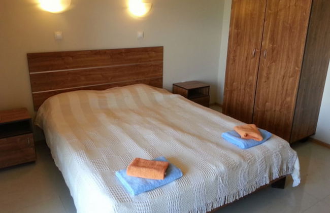 Menada Green Hills Apartments - Photo 2