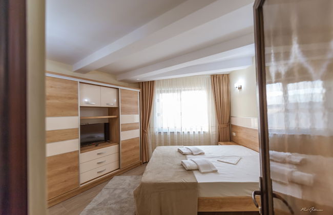 Dany Luxury Apartment - Photo 12