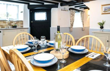 Ta Mill Holiday Cottages & Lodges - Forge Cottage - Foto 5