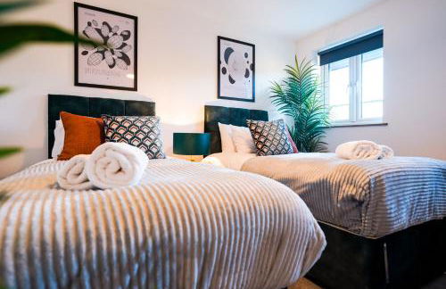 Starlight Lodge - 4 bedroom Barn with Hot Tub! - Foto 38