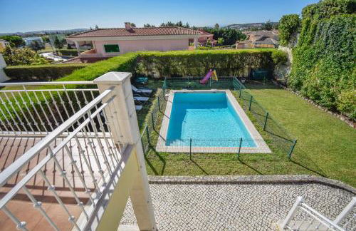Spacious 4-Bedroom Villa with Private Heated Pool in Quinta da Beloura Sintra Ideal for Families & Long Stays - Foto 23