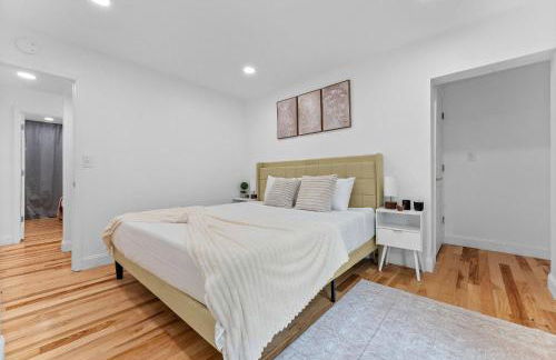 Family Friendly 4BR. Trendy & Great Location - Foto 9