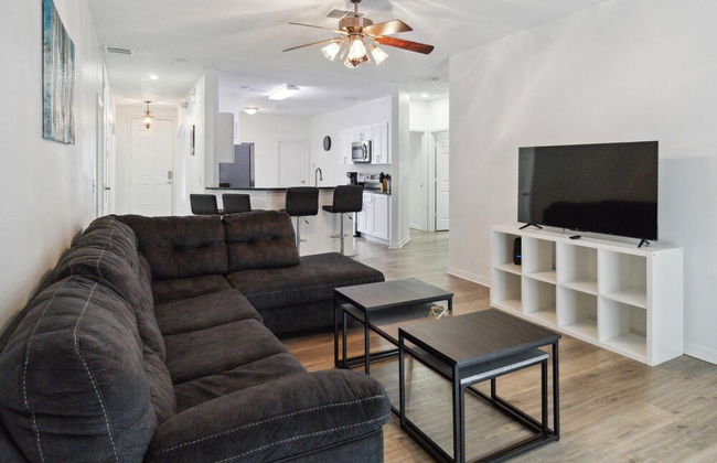 5/4 Pool Home Located in Sunset Ridge Community! - Foto 2