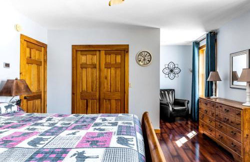 Gorgeous Cottage with Hot-tub and Games in Beaver Cove, Maine - Foto 43