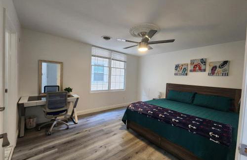 Lower Chelsea Lookout- On Water by Beach & Boards! - Foto 4