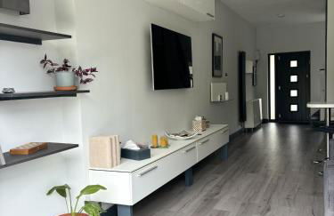 Luxury modern apartment with free private parking - Foto 1