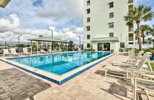 Walk to Coast Condo in Daytona Beach Shores! - Foto 1