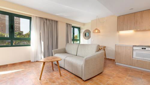 Apartamentos Las Ciencias H - Photo 3