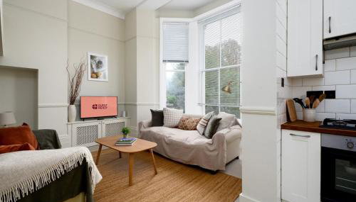 GuestReady - Charming Loft Apartment in Chiswick - Foto 2