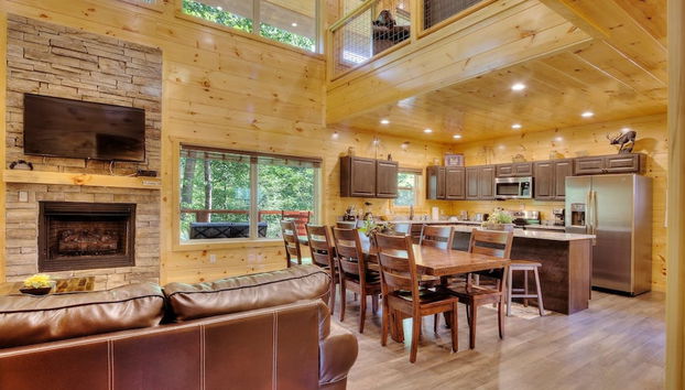 Luxury 5bed/6ba Cabin: Theater, Pool Room, Hottub! - Foto 2, Habitación