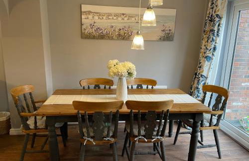 Tranquil 3 bedroom town house with Sky Glass - Foto 16