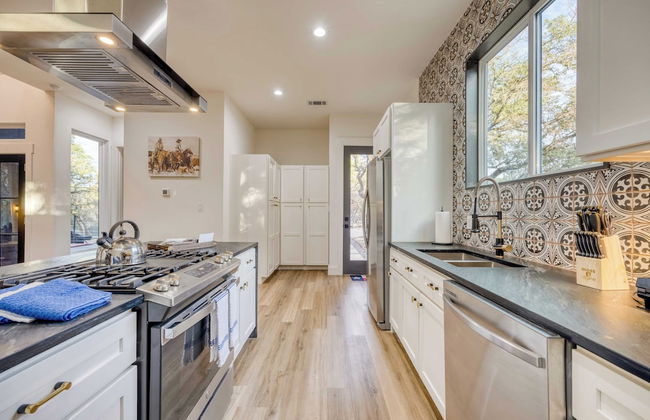 Pool, Hot Tub, Game Room, Fire Pit Luxe & Private 4bdr Maverick by Avantstay - Foto 17