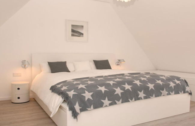 House Flora, Golden Knoepke - Foto 6