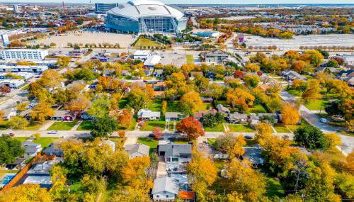 Pickleball Court - Walk to AT&T Stadium, Globe Life, Six Flags, Texas Live! & more - Foto 2