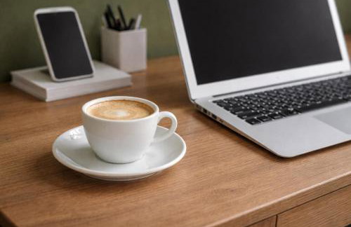 1 Bed Flat - Sleeps 2 - Parking - Wifi - Foto 6