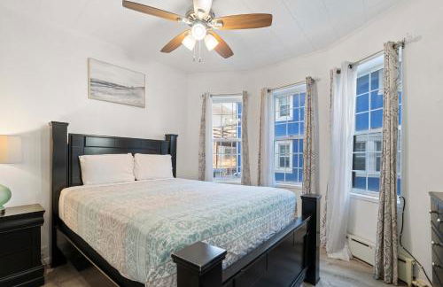 Oversized Family Beach Block Duplex with Game Room - Foto 8