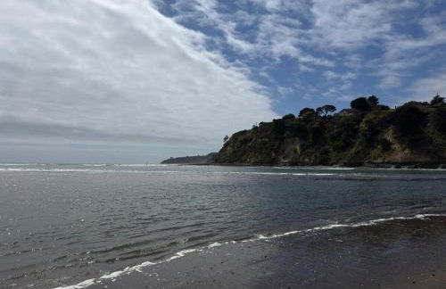 Dockside getaway with hot tub & dock - Foto 28