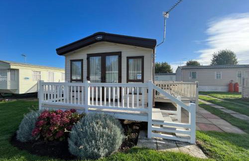 L60, Two bedroom caravan - California Cliffs, Parkdean Resort, Scratby - Sleeps 6, bed linen, towels plus Wi-Fi included - Sorry no pets - Foto 19