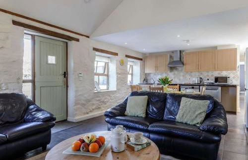 2 Bed in Cambrose oc-forgm - Photo 6