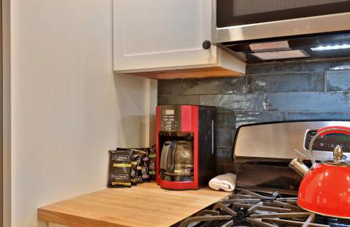 Lakeside Lodge at Fern Lake - 3BR, 1BA Waterfront with Dock - Foto 8