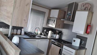 Beautiful 3-Bed Lodge in kent - Foto 4, stove