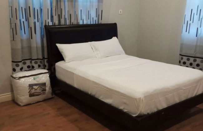 4 Bedrooms Family House Sakumono - Photo 10