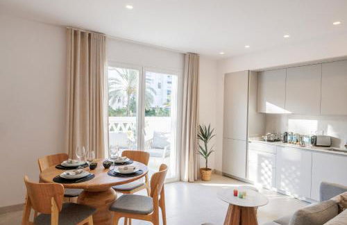 MARBELLA BANUS SUITES - Banus Playas del Duque Seaside Residential - Photo 4