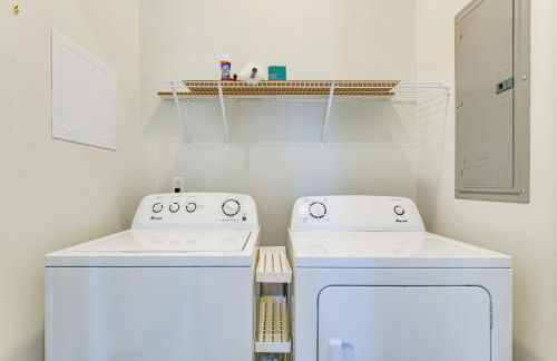 Lake Greenwood Access Modern Escape with Patio! - Foto 16