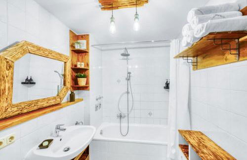 Apartment Bavaria - Zentral mit Stellplatz, Küche & Netflix - Foto 8